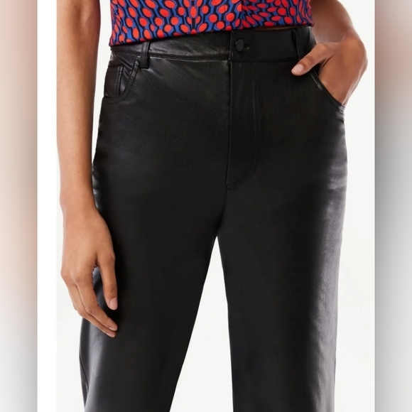 Scoop Faux Leather Relaxed '90s Pants - Picture 5 of 7